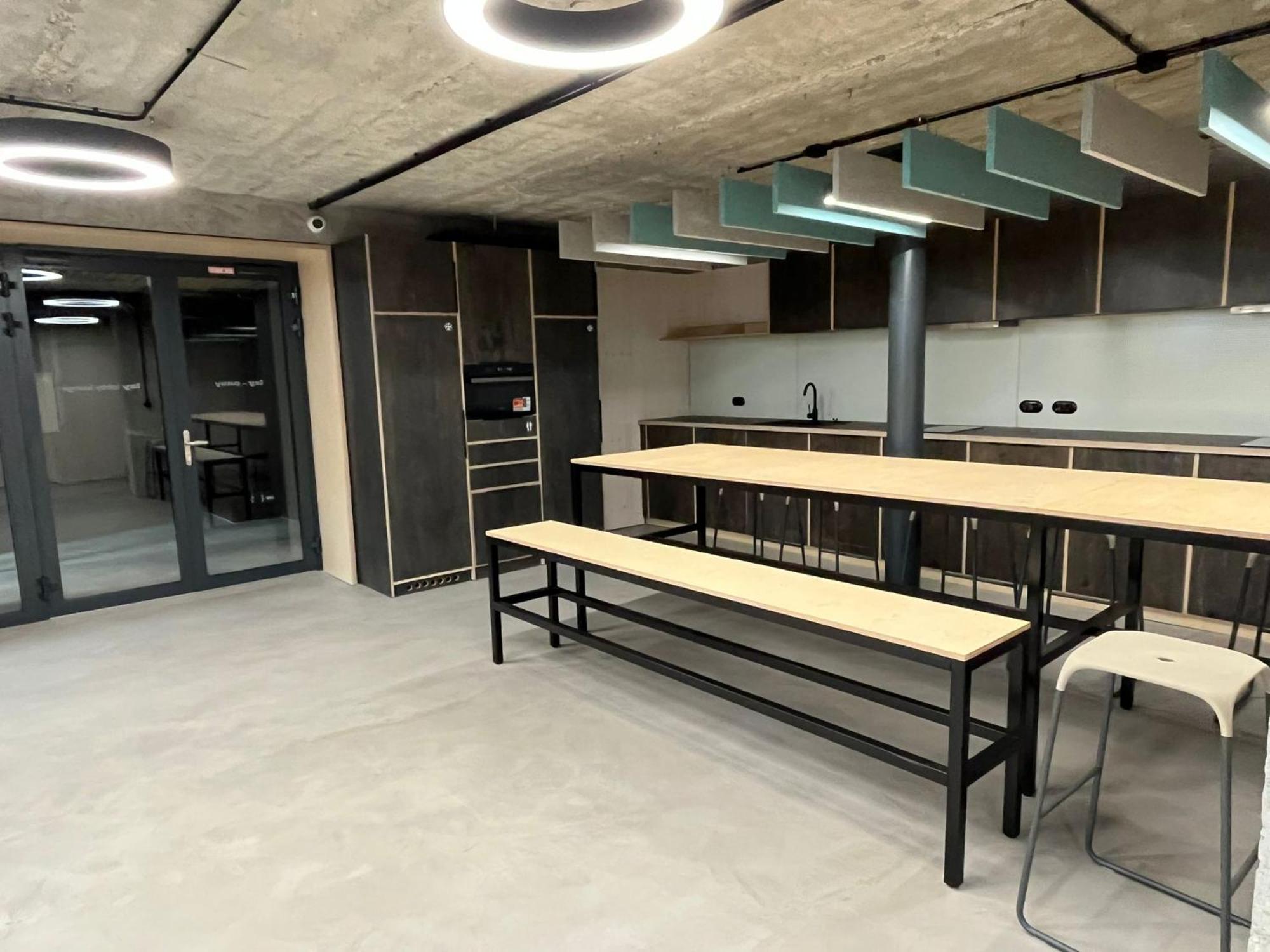 Izy Stay Hostel ברטיסלאבה מראה חיצוני תמונה