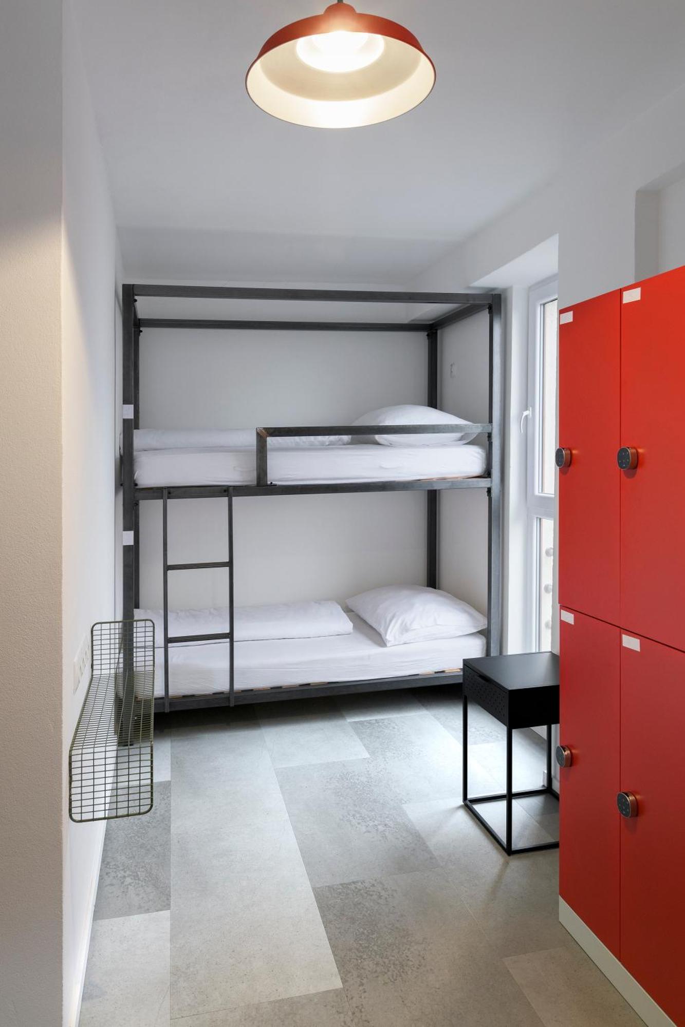 Izy Stay Hostel ברטיסלאבה מראה חיצוני תמונה